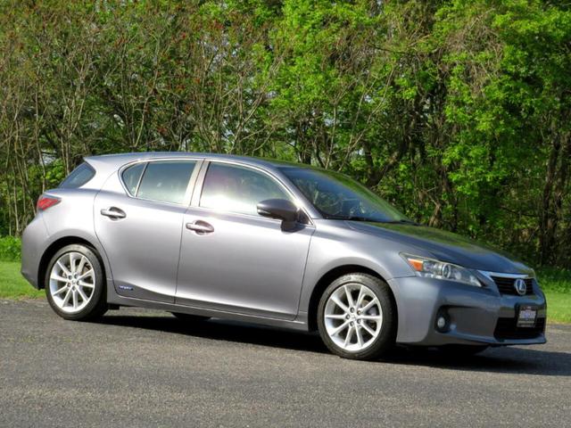 Photo of 2013 Gray Lexus CT 200h