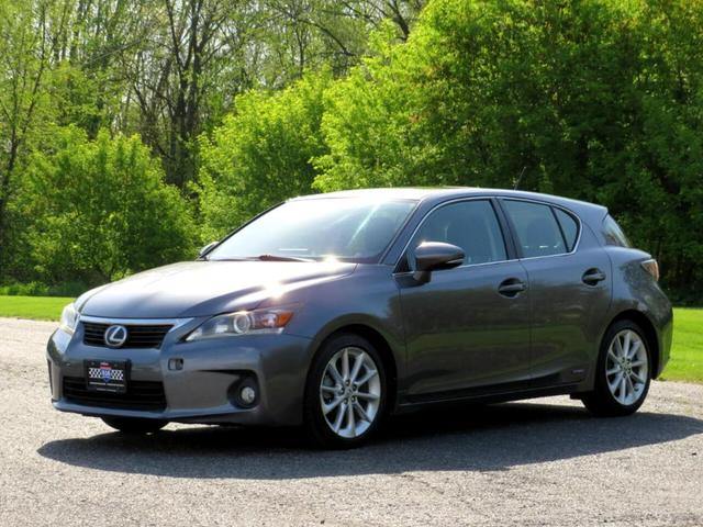 Photo of 2013 Gray Lexus CT 200h