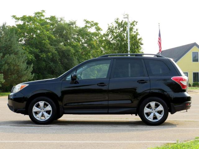 Photo of 2014 Crystal Black Silica Subaru Forester