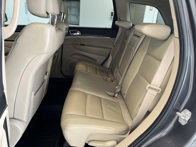 Photo of 2020 Gray Jeep Grand Cherokee