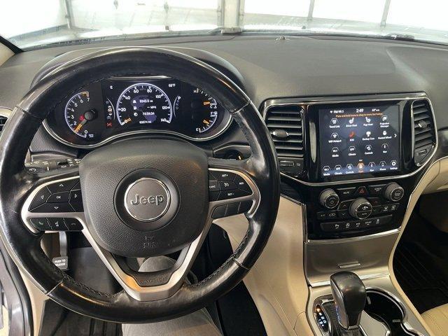 Photo of 2020 Gray Jeep Grand Cherokee