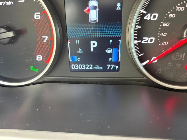 Photo of 2023 Gray Mitsubishi Eclipse Cross