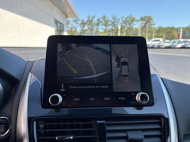 Photo of 2023 Gray Mitsubishi Eclipse Cross