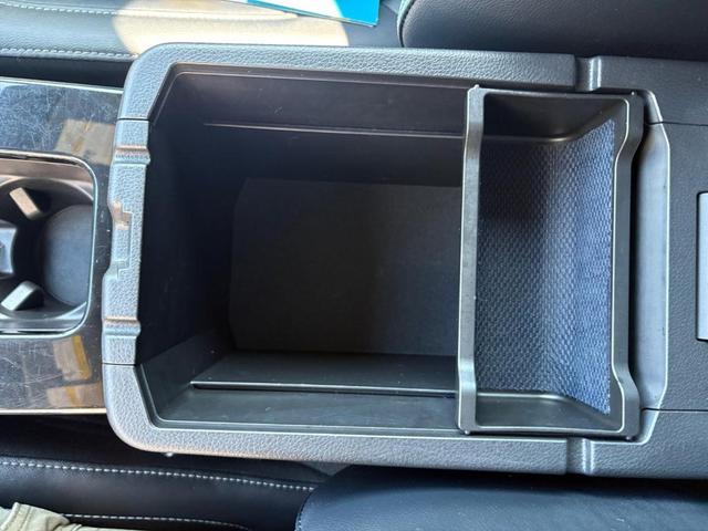 Photo of 2023 Gray Mitsubishi Eclipse Cross