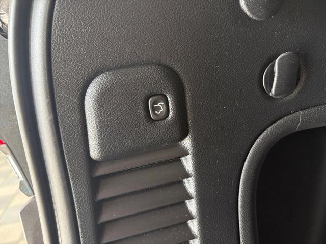Photo of 2021 Gray Jeep Grand Cherokee