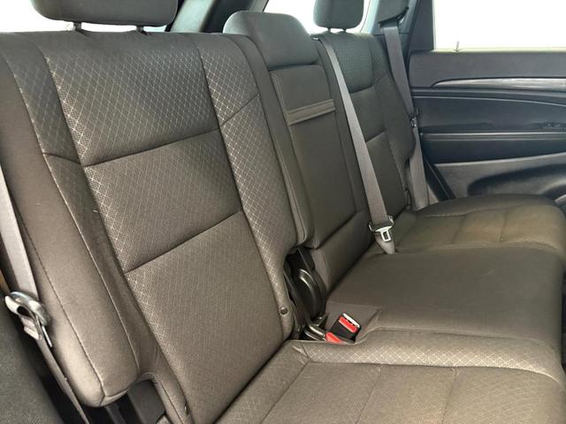 Photo of 2021 Gray Jeep Grand Cherokee