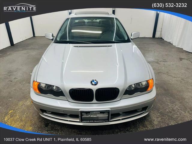 Photo of 2002 Titanium Silver Metallic BMW 325