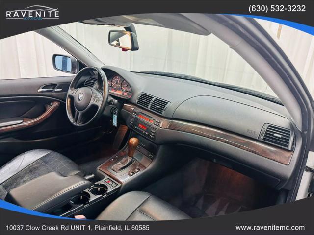 Photo of 2002 Titanium Silver Metallic BMW 325