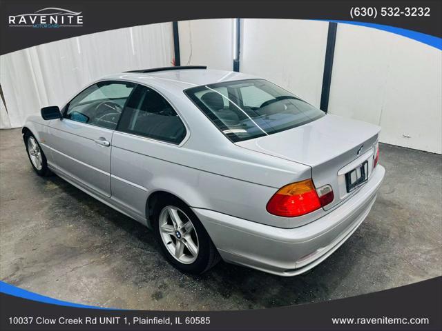 Photo of 2002 Titanium Silver Metallic BMW 325
