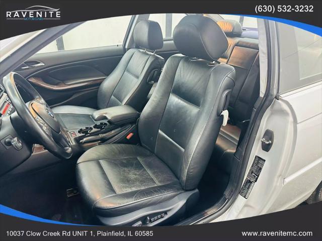 Photo of 2002 Titanium Silver Metallic BMW 325