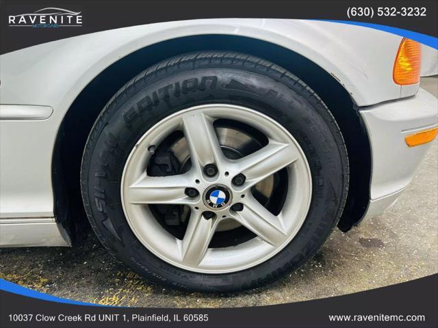 Photo of 2002 Titanium Silver Metallic BMW 325