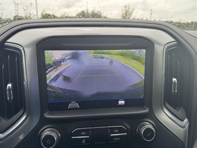 Photo of 2021 Black Chevrolet Silverado 1500