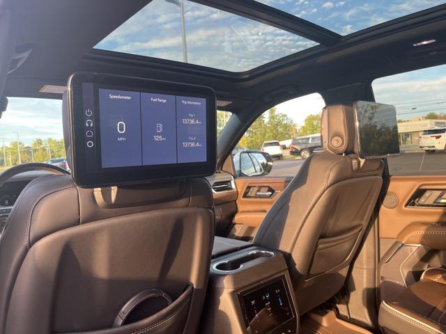 Photo of 2025 White Frost Tricoat GMC Yukon