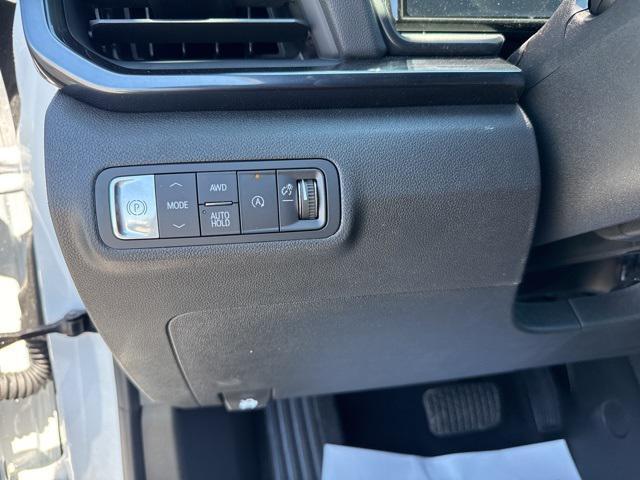 Photo of 2026 Summit White GMC Terrain