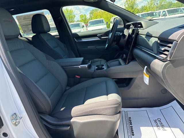Photo of 2026 Summit White GMC Terrain