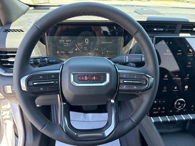 Photo of 2026 Summit White GMC Terrain