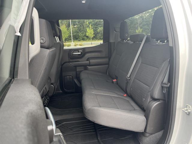 Photo of 2022 Silver Ice Metallic Chevrolet Silverado 1500