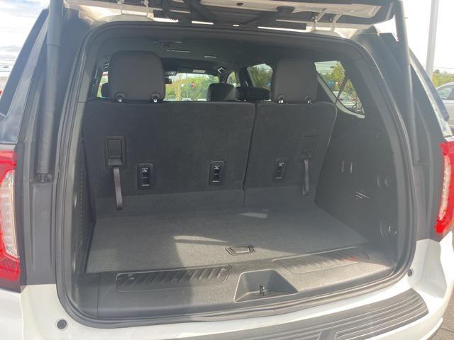 Photo of 2023 Summit White GMC Yukon