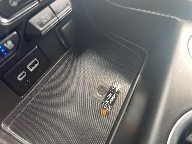 Photo of 2023 Summit White GMC Yukon