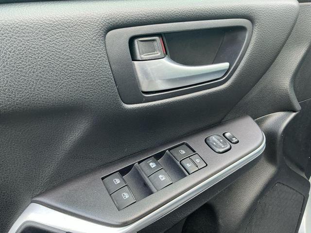 Photo of 2015 Celestial Silver Toyota Camry