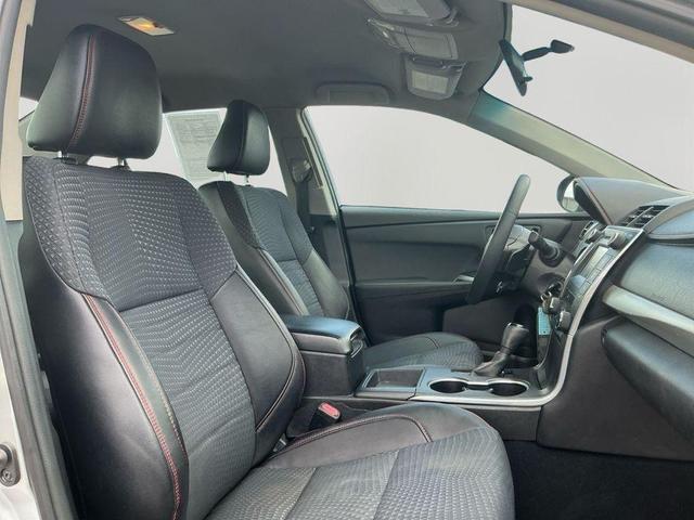 Photo of 2015 Celestial Silver Toyota Camry