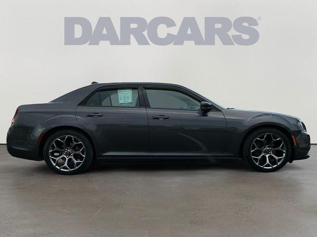 Photo of 2017 Granite Crystal Metallic Clearcoat Chrysler 300