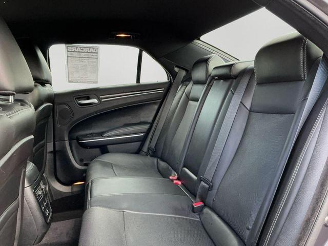 Photo of 2017 Granite Crystal Metallic Clearcoat Chrysler 300