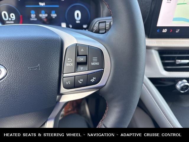 Photo of 2025 Carbonized Gray Metallic Ford Explorer
