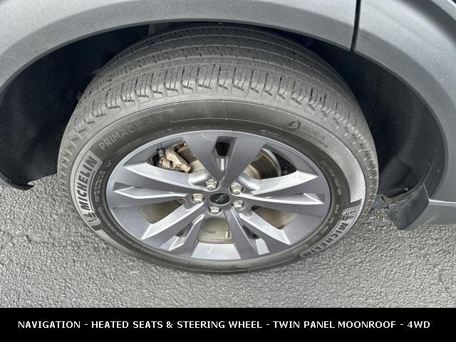 Photo of 2022 Agate Black Metallic Ford Explorer