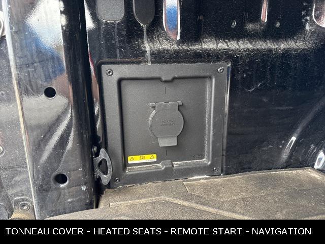 Photo of 2023 Agate Black Metallic Ford F-150