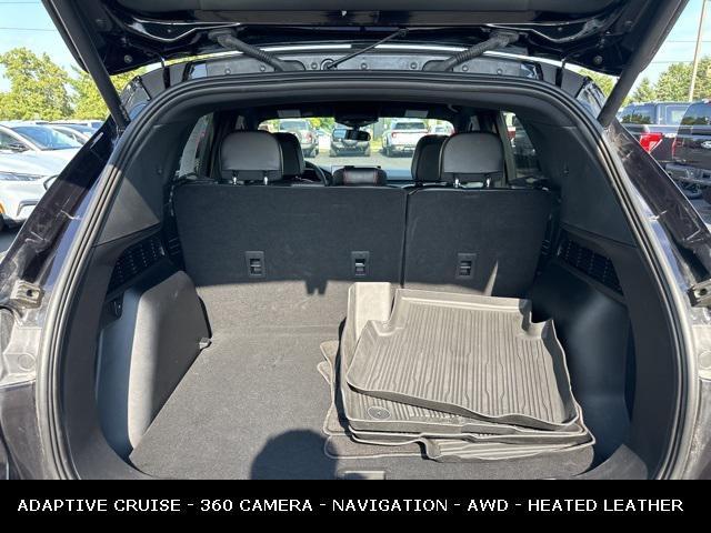 Photo of 2024 Agate Black Metallic Ford Escape