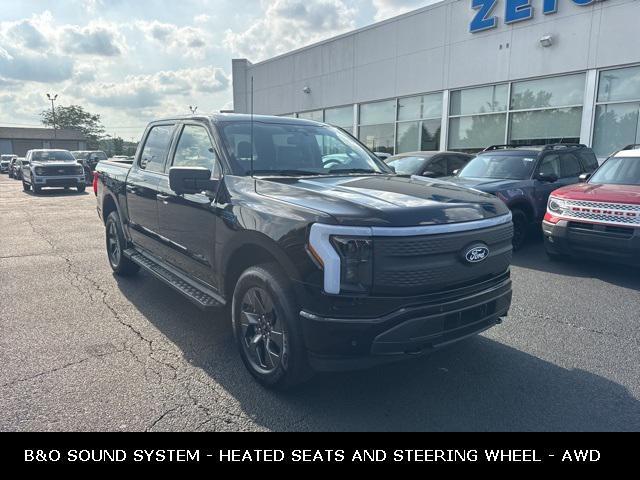 Photo of 2025 Agate Black Metallic Ford F-150 Lightning