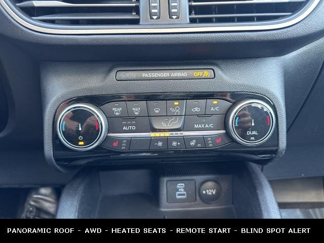 Photo of 2022 Agate Black Metallic Ford Escape