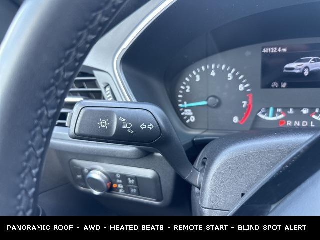 Photo of 2022 Agate Black Metallic Ford Escape