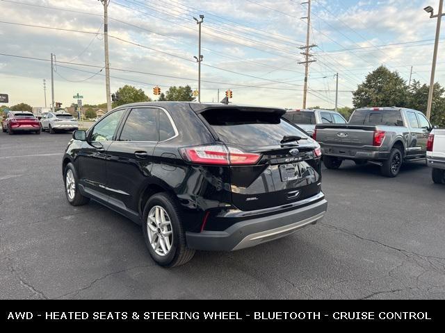 Photo of 2023 Agate Black Metallic Ford Edge