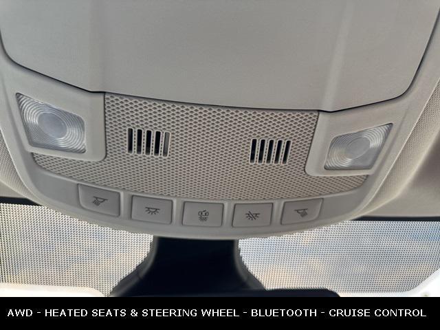 Photo of 2023 Agate Black Metallic Ford Edge