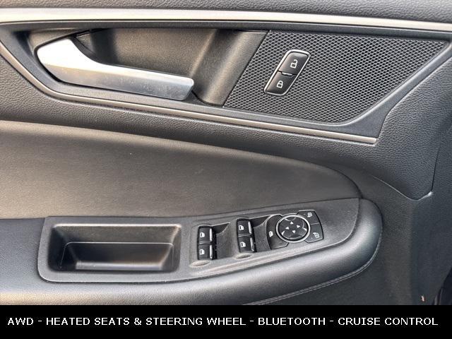 Photo of 2023 Agate Black Metallic Ford Edge