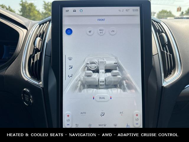 Photo of 2022 Iconic Silver Metallic Ford Edge