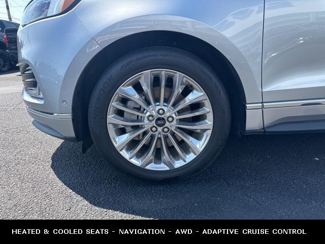 Photo of 2022 Iconic Silver Metallic Ford Edge