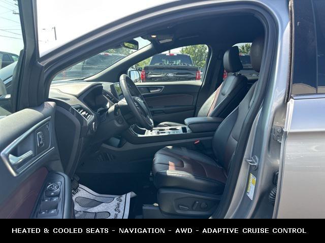 Photo of 2022 Iconic Silver Metallic Ford Edge