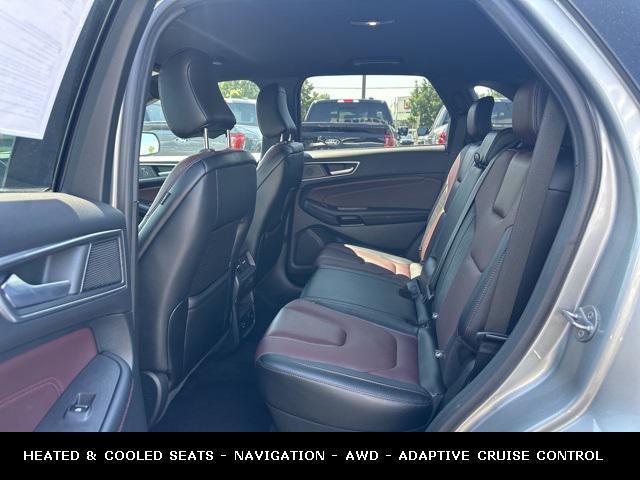 Photo of 2022 Iconic Silver Metallic Ford Edge