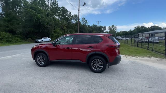 Photo of 2023 Scarlet Ember Tintcoat Nissan Rogue