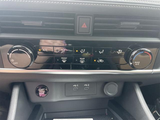 Photo of 2025 Everest White Pearl Nissan Rogue