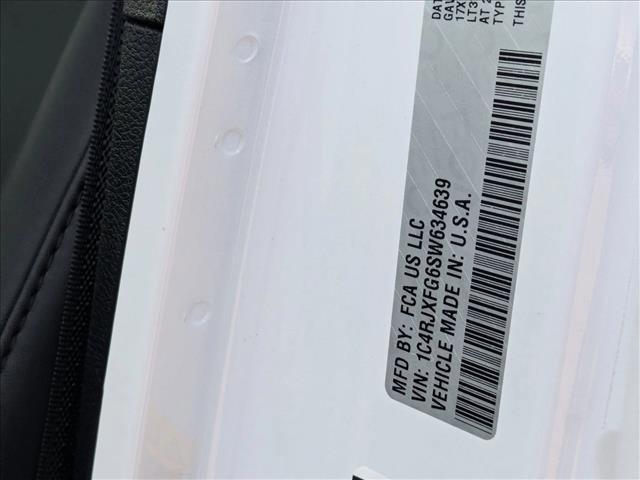 Photo of 2025 Bright White Clearcoat Jeep Wrangler