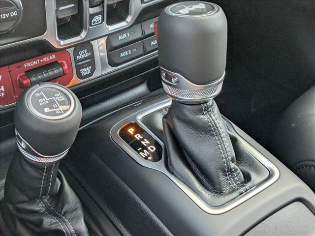 Photo of 2025 Bright White Clearcoat Jeep Wrangler