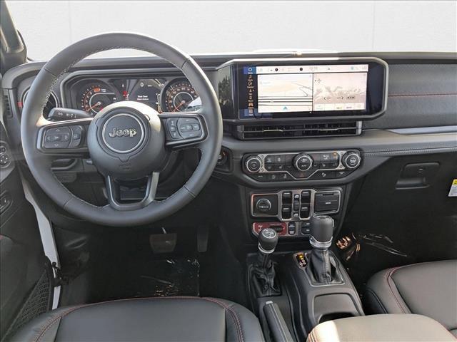 Photo of 2025 Bright White Clearcoat Jeep Wrangler
