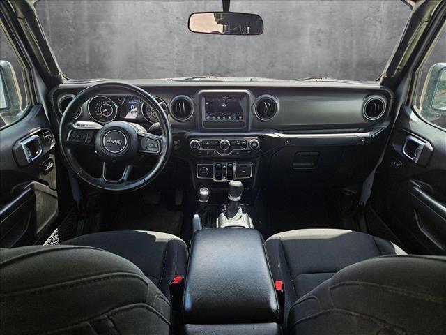 Photo of 2022 Silver Zynith Clearcoat Jeep Gladiator