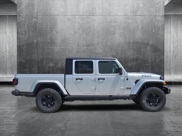 Photo of 2022 Silver Zynith Clearcoat Jeep Gladiator