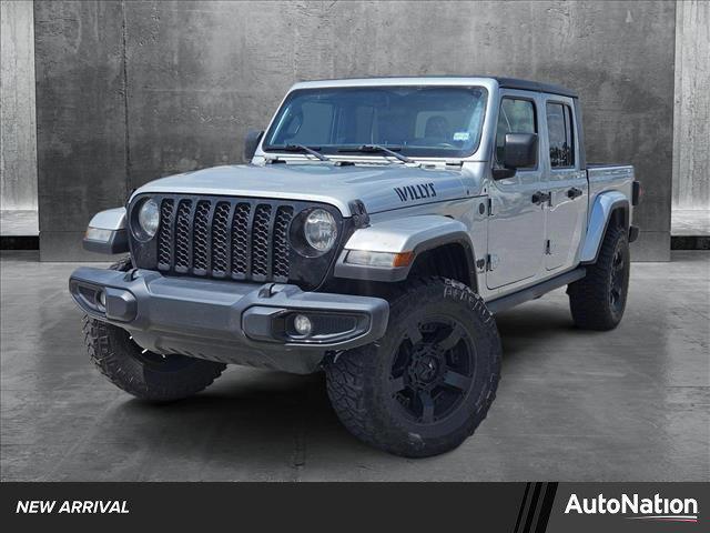 Photo of 2022 Silver Zynith Clearcoat Jeep Gladiator