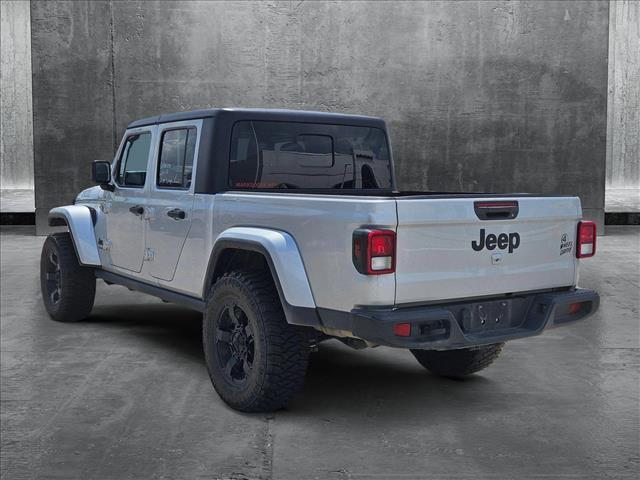Photo of 2022 Silver Zynith Clearcoat Jeep Gladiator
